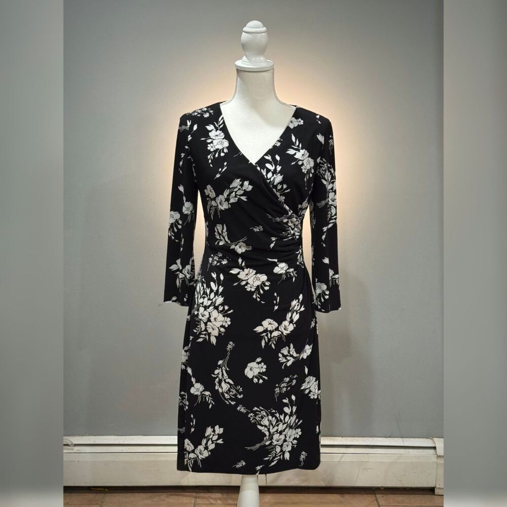 B/W Chaps Floral Ruched Wrap Dress Size M VGUC